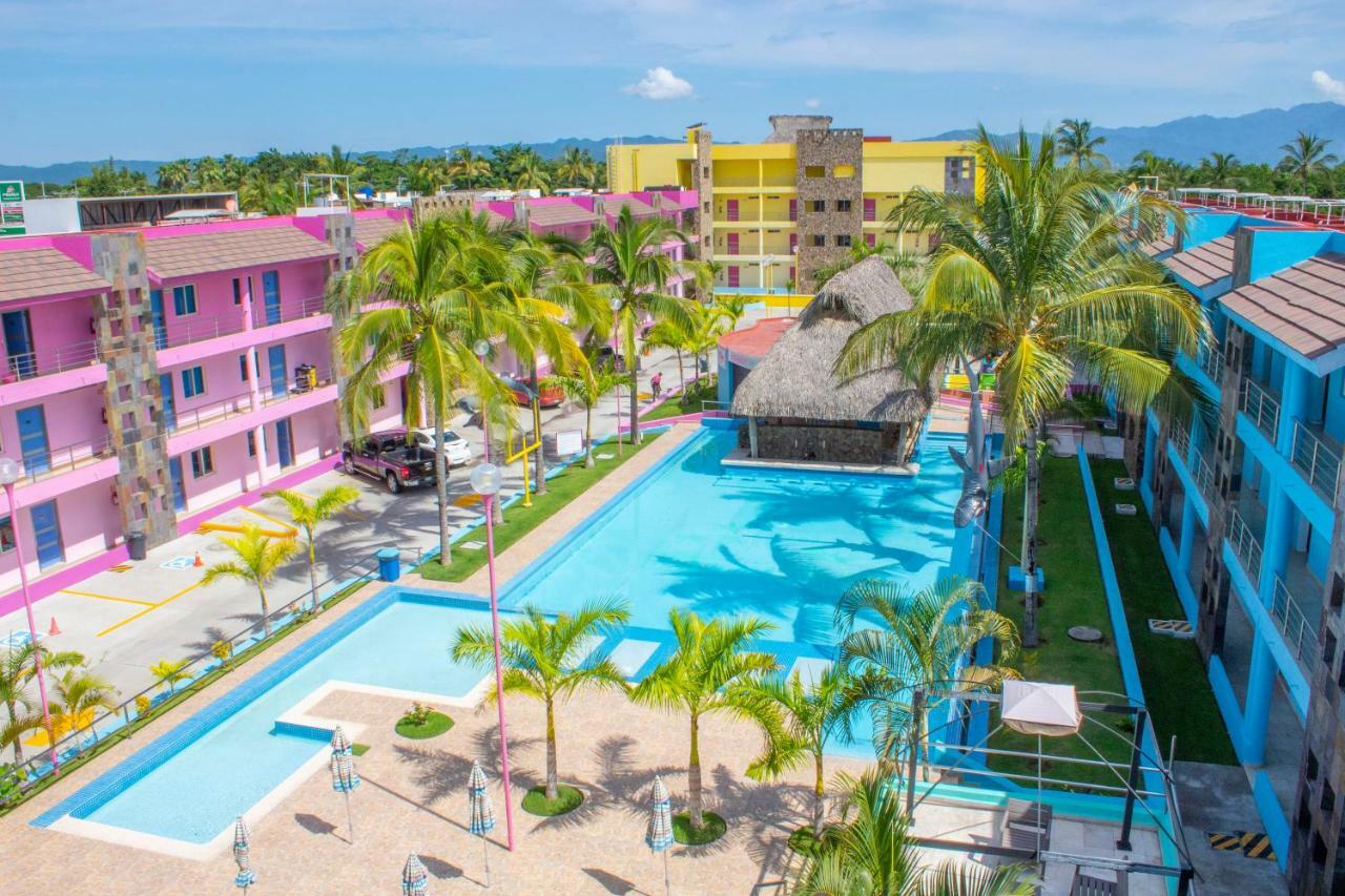 Miami Inn Nuevo Vallarta Esterno foto